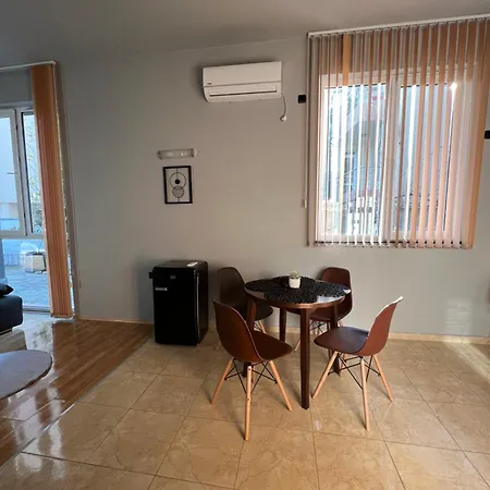 Apartment кокалу бийч *